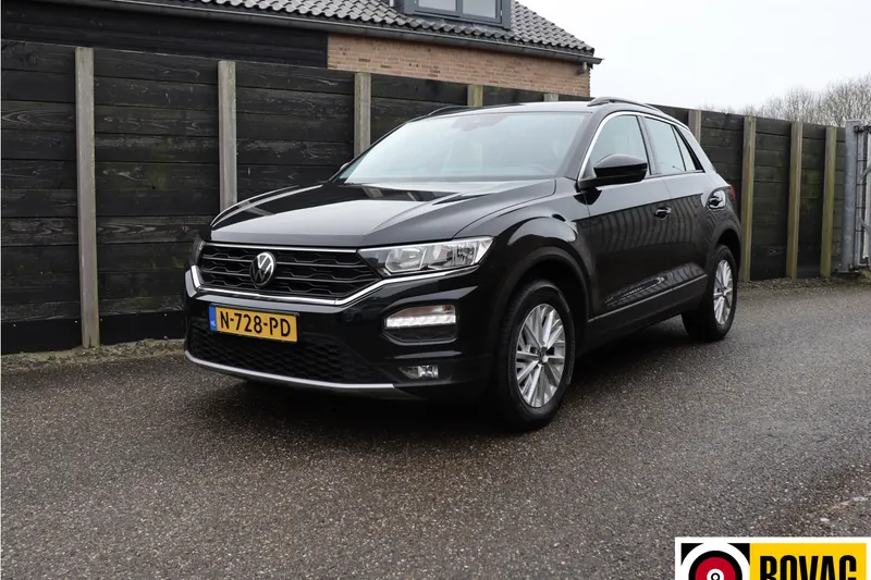 Volkswagen T-Roc (2021)