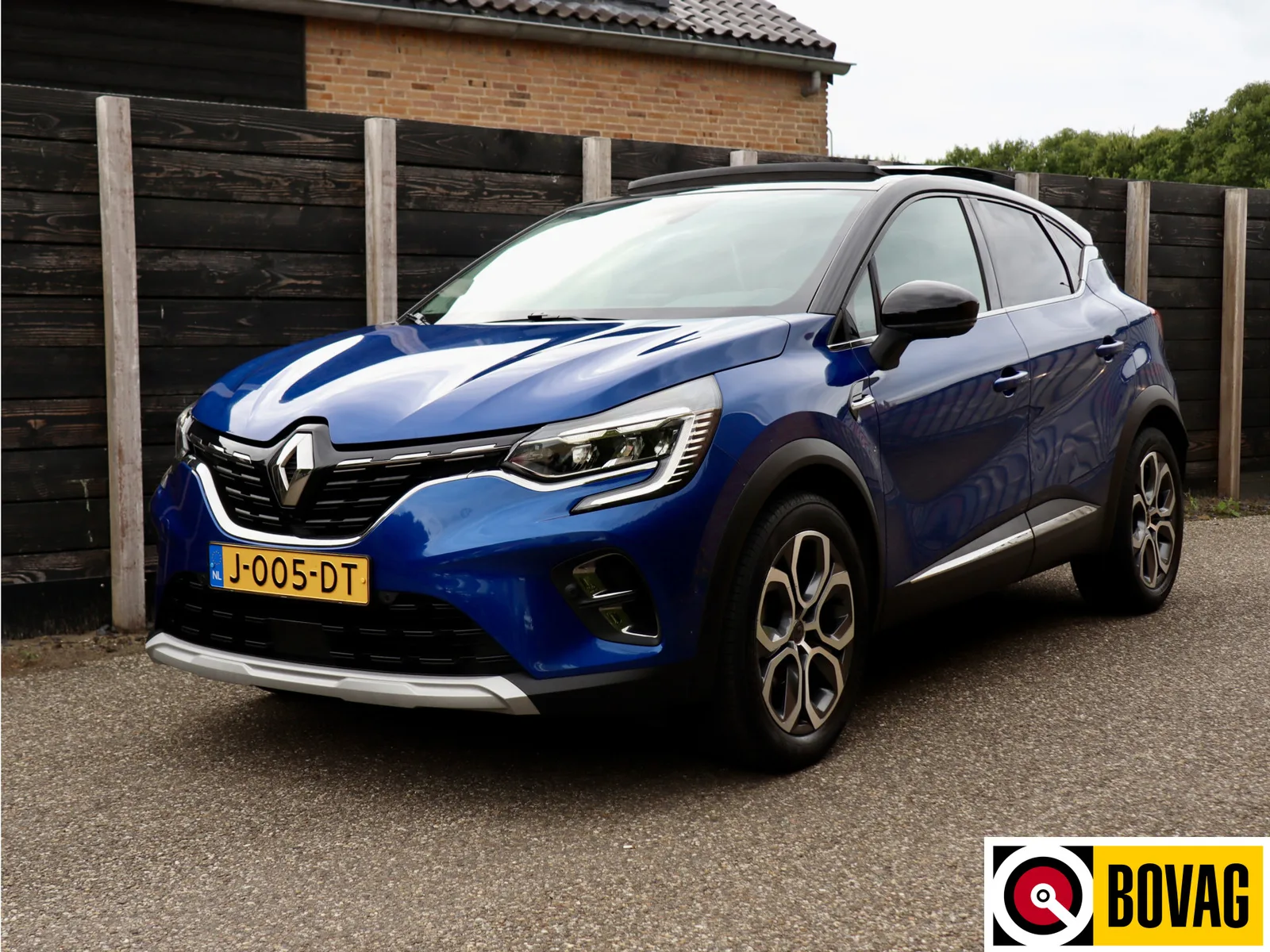 Renault Captur (2020) — foto 1