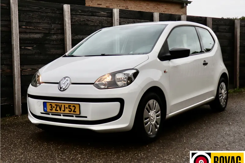 Volkswagen Up! (2015)
