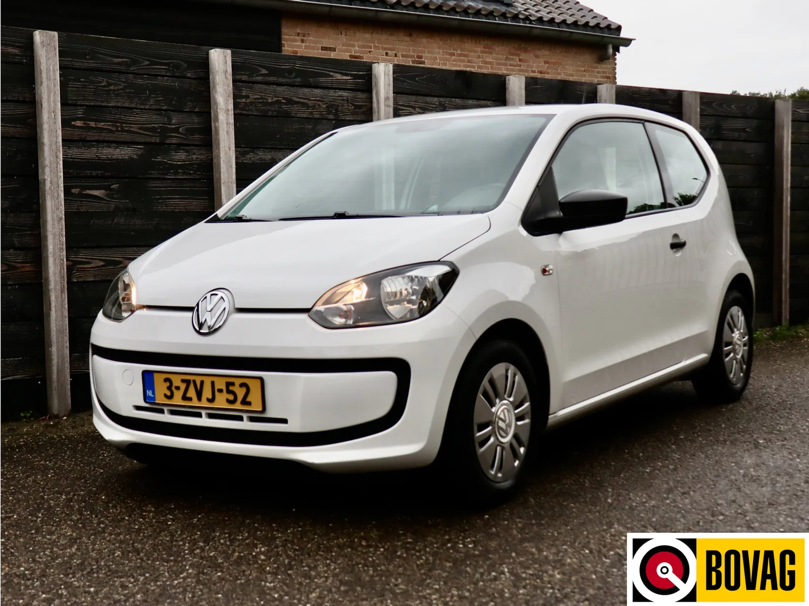 Volkswagen Up! (2015) — foto 1
