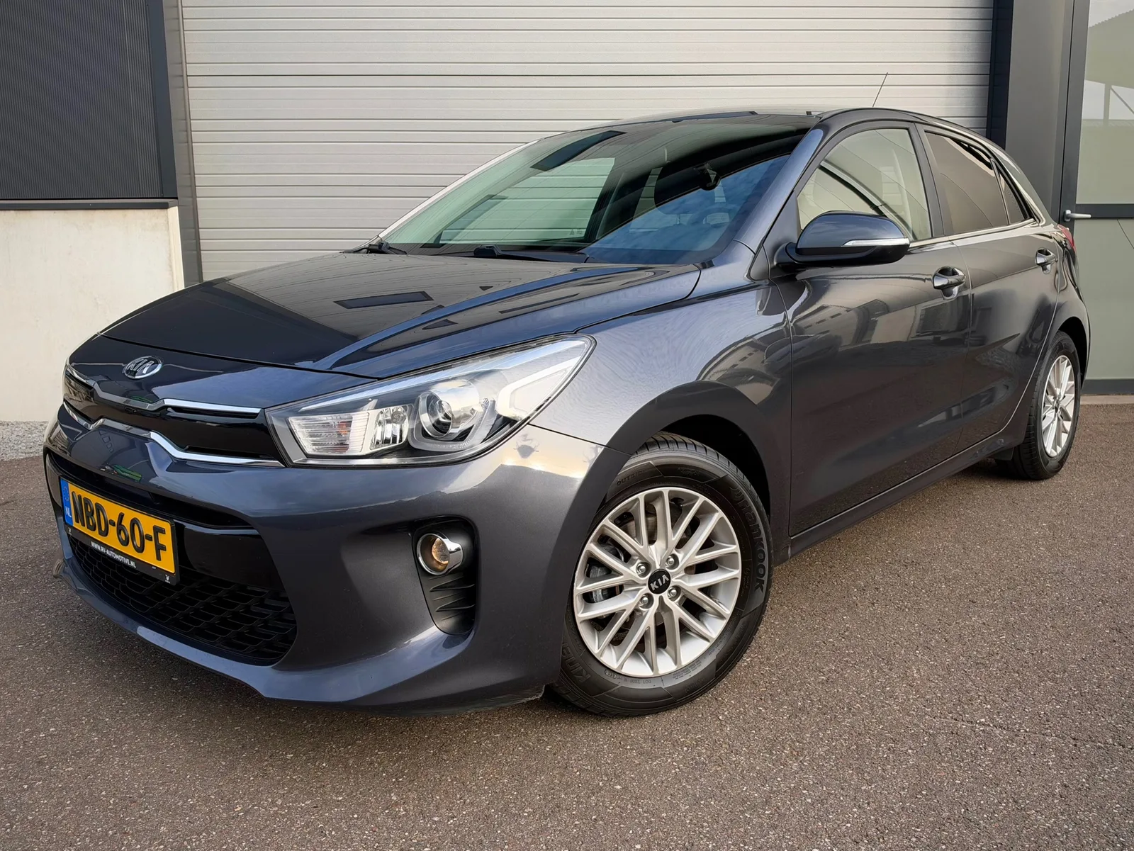 Kia Rio (2018) — foto 1