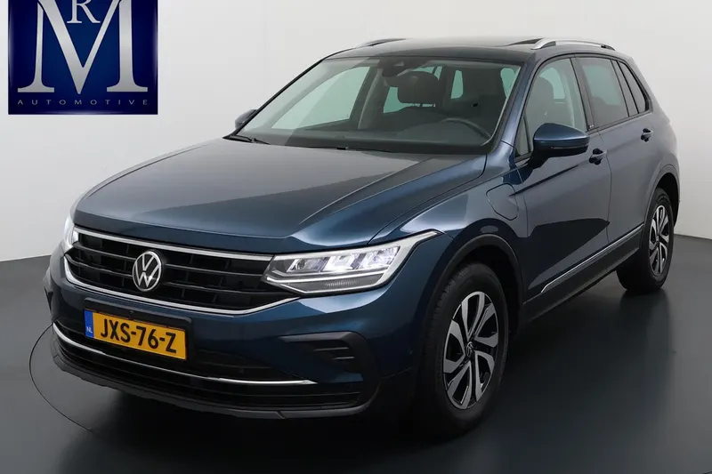 Volkswagen Tiguan (2022)