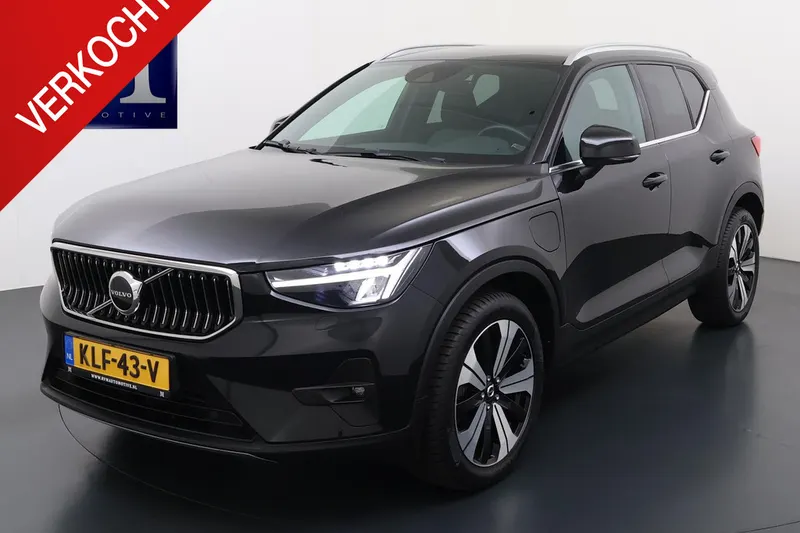 Volvo XC40 (2023)