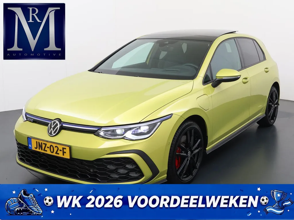 Volkswagen Golf (2021) — foto 1