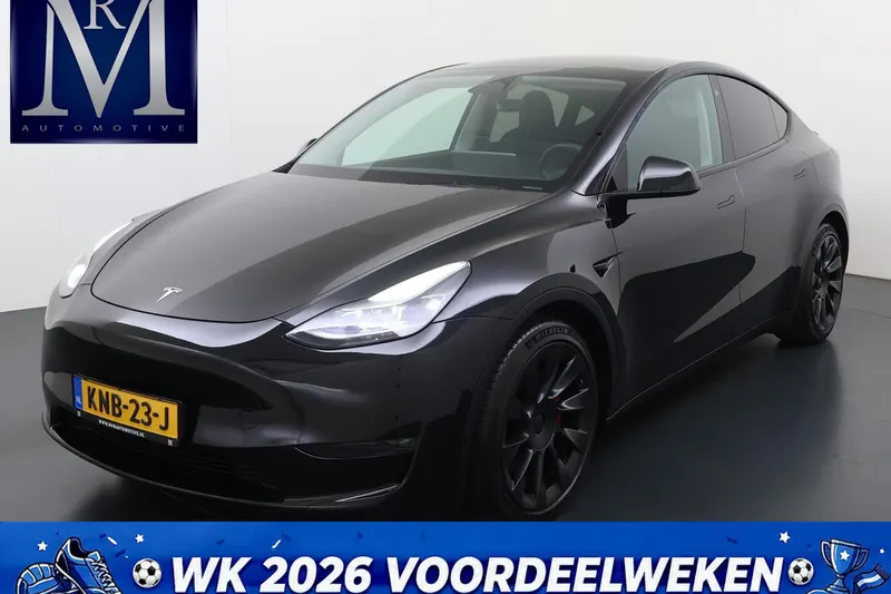Tesla Model Y (2023)