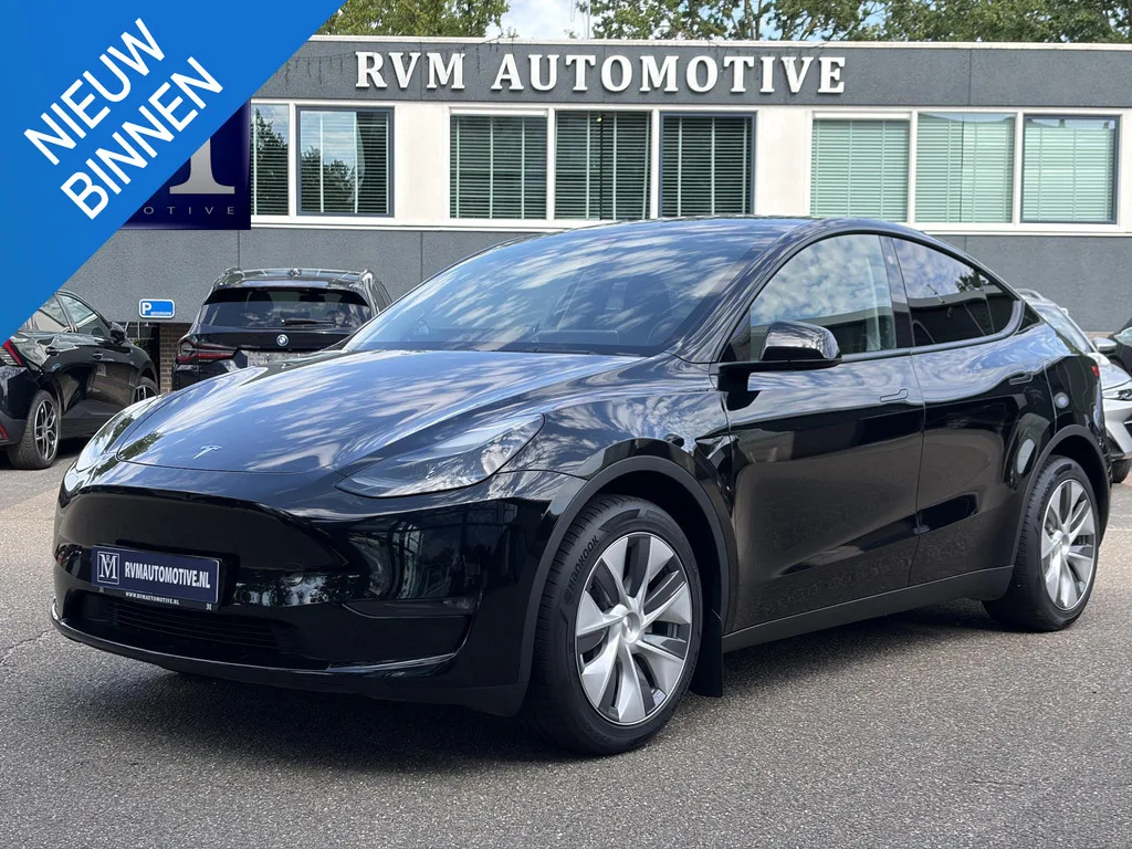 Tesla Model Y (2024) — foto 1