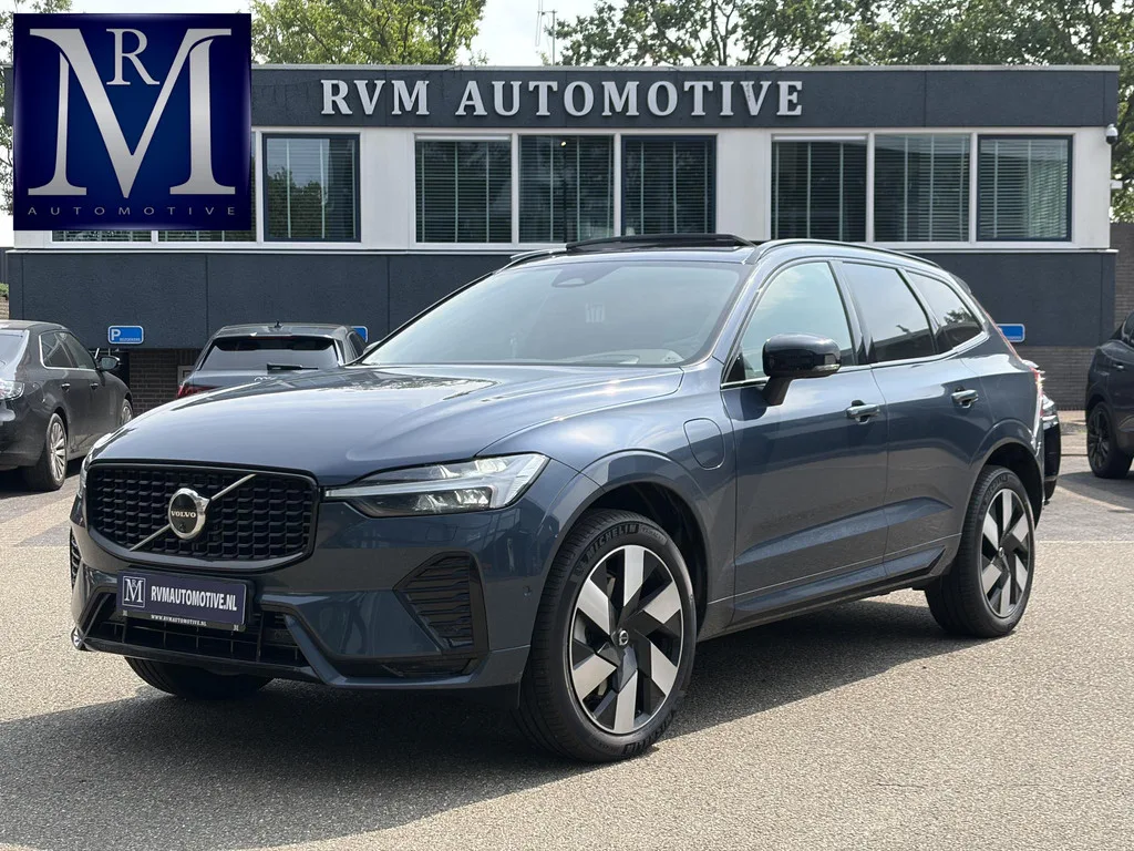 Volvo XC60 (2025) — foto 1