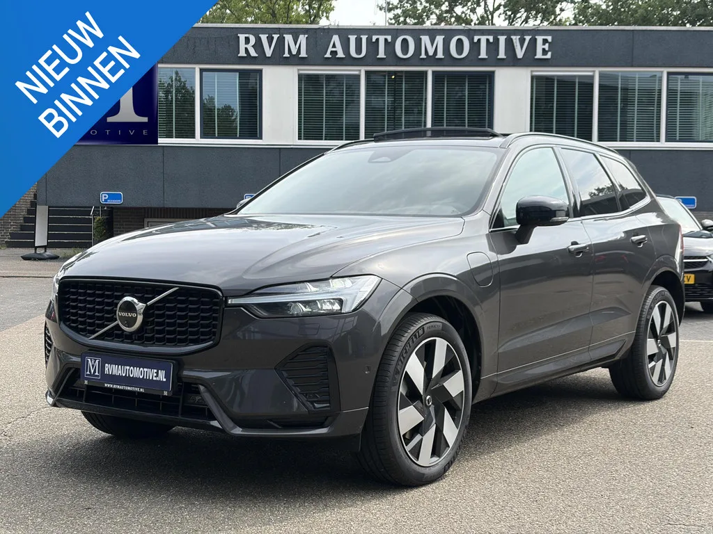 Volvo XC60 (2025) — foto 1