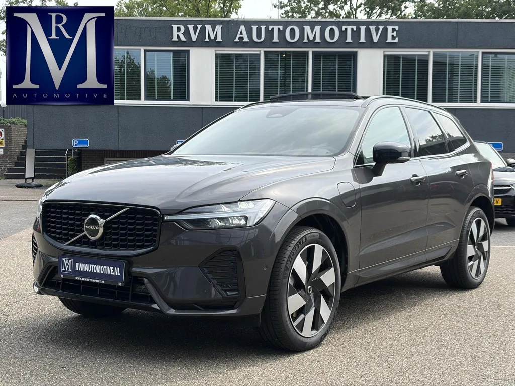 Volvo XC60 (2025) — foto 1