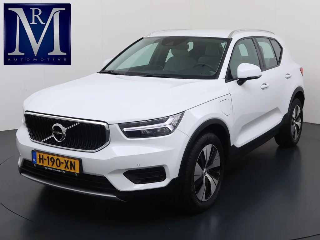 Volvo XC40 (2020) — foto 1