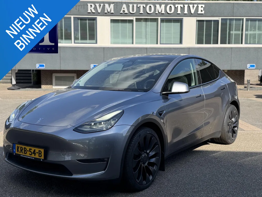 Tesla Model Y (2024) — foto 1