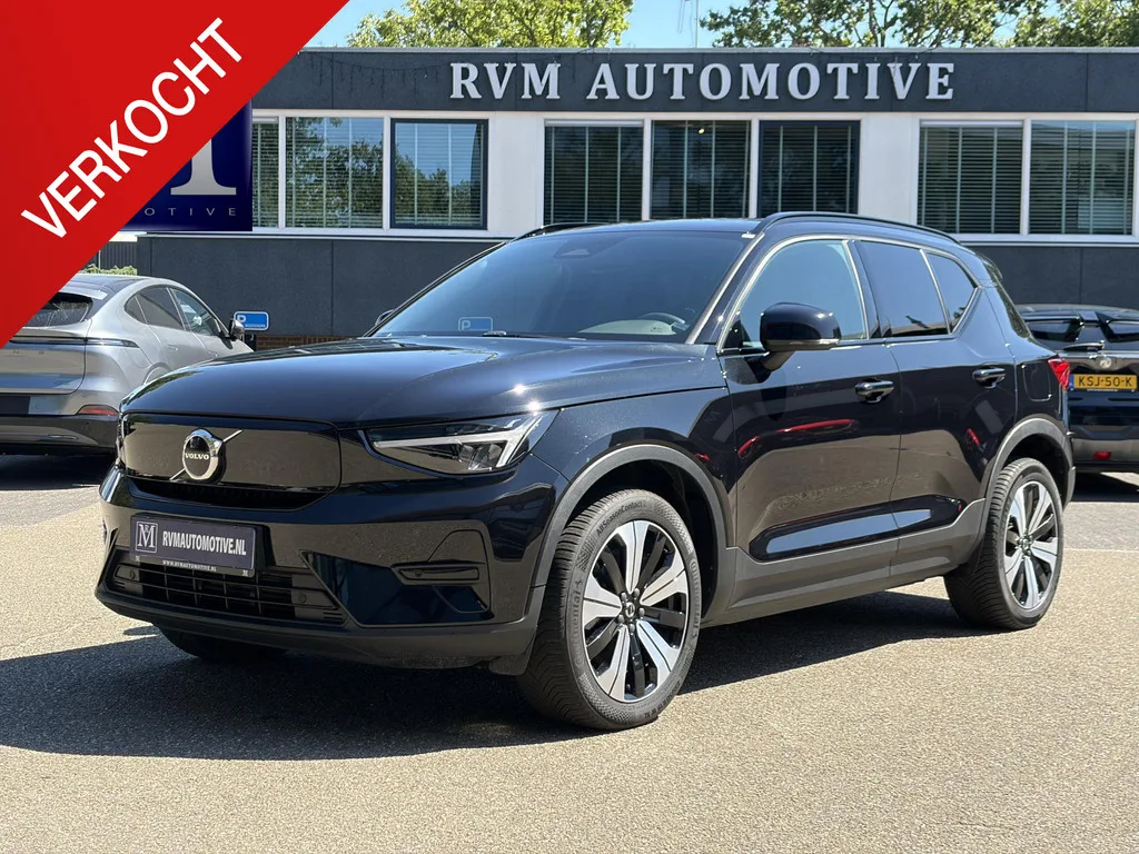 Volvo XC40 (2023) — foto 1