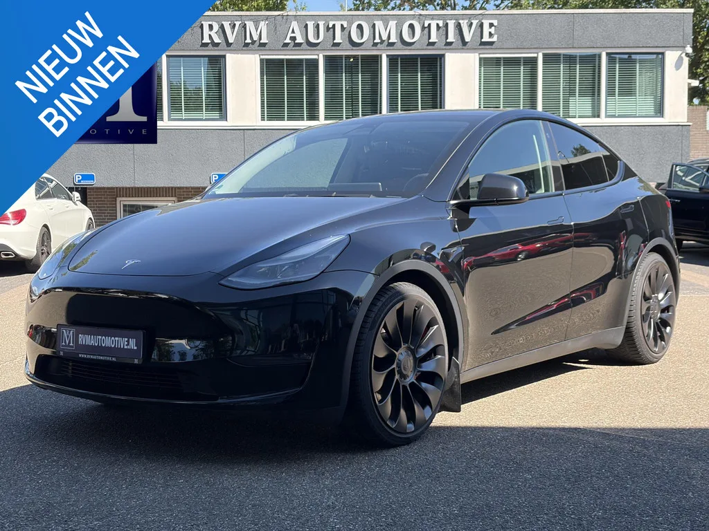 Tesla Model Y (2023) — foto 1