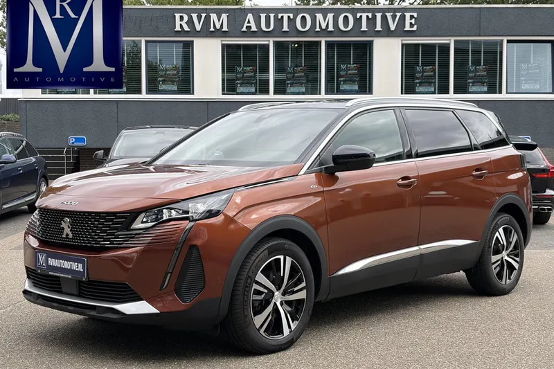 Peugeot 5008 (2024)