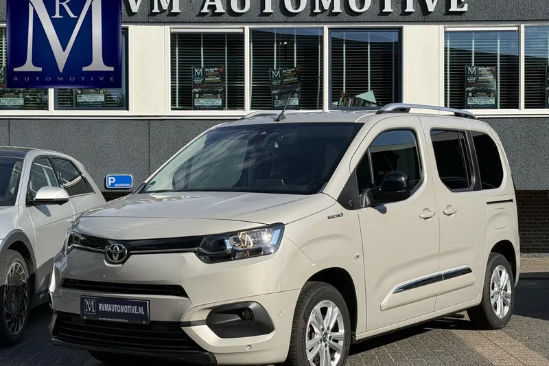 Toyota ProAce City Verso (2022)