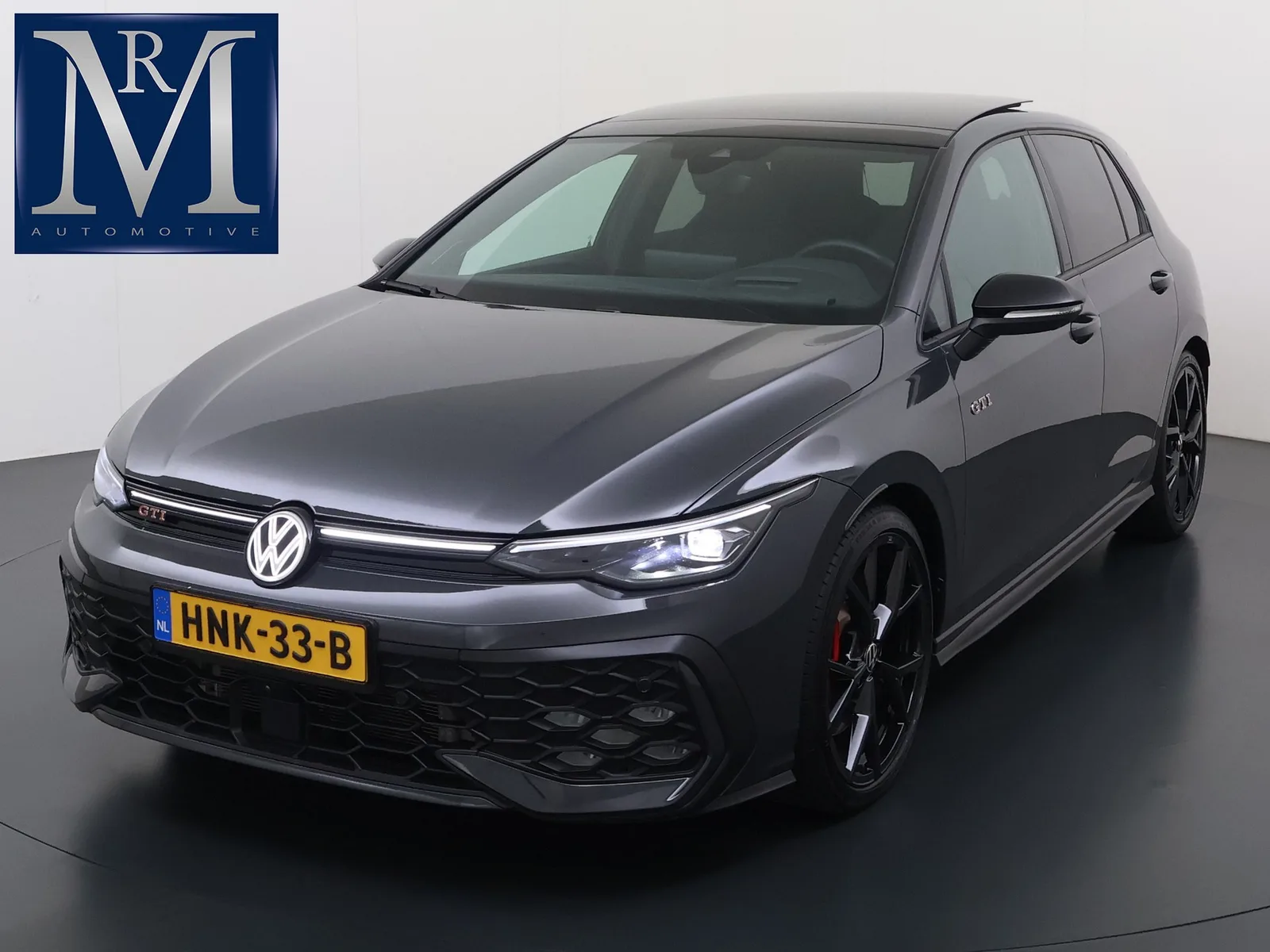 Volkswagen Golf (2024) — foto 1