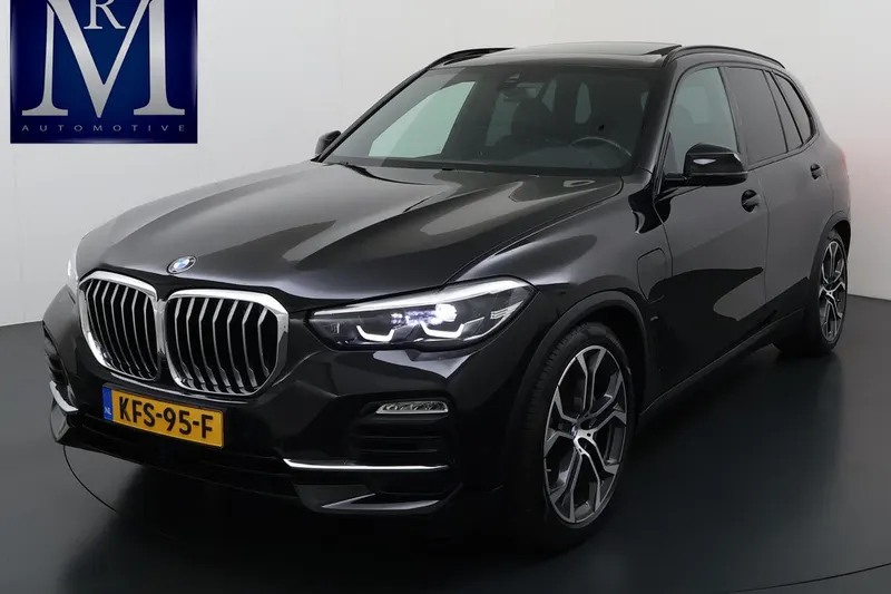 BMW X5 (2021)