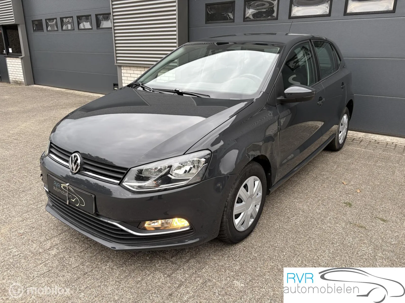 Volkswagen Polo (2016) — foto 1