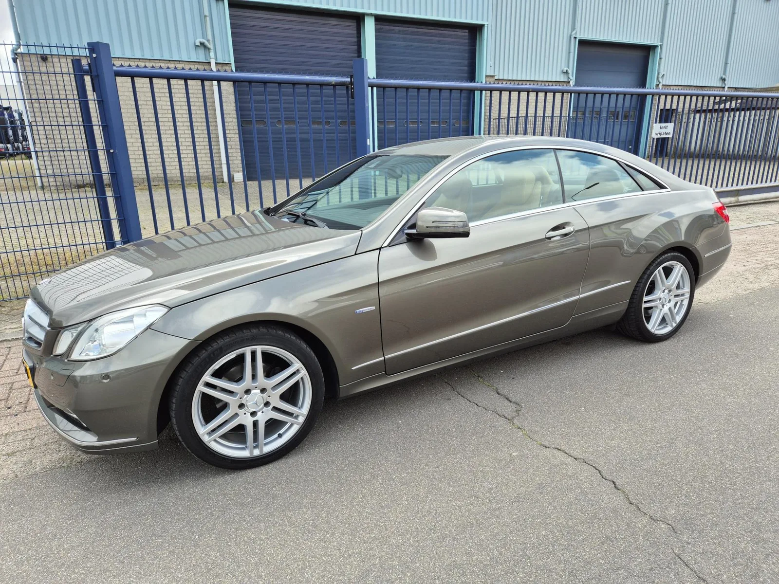 Mercedes-Benz E-Klasse (2010) — foto 1