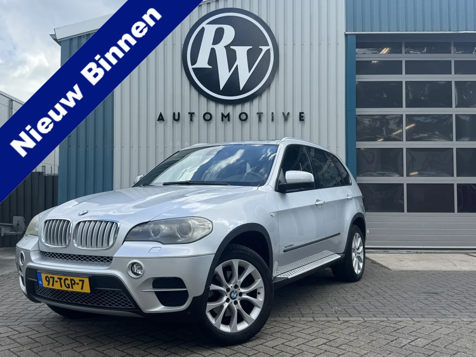 BMW X5 (2011) — foto 1