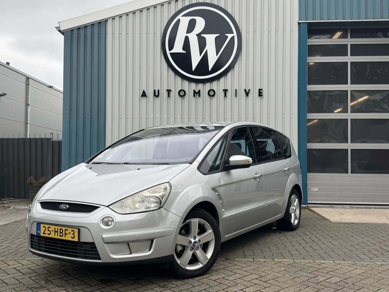 Ford S-Max (2008) — foto 1