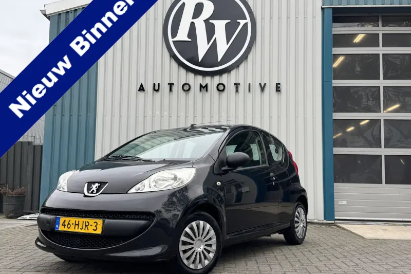 Peugeot 107 (2008)