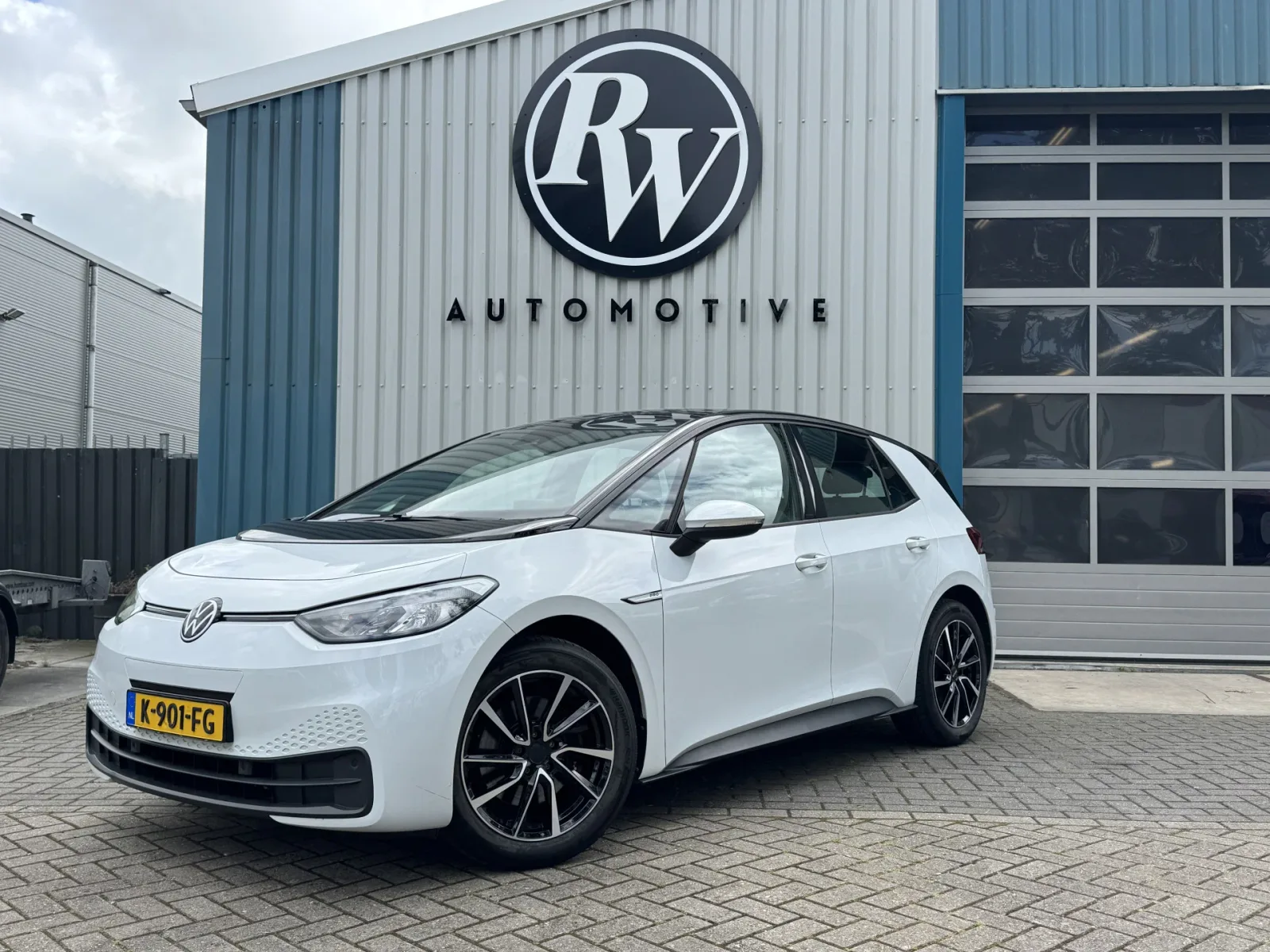 Volkswagen ID.3 (2020) — foto 1