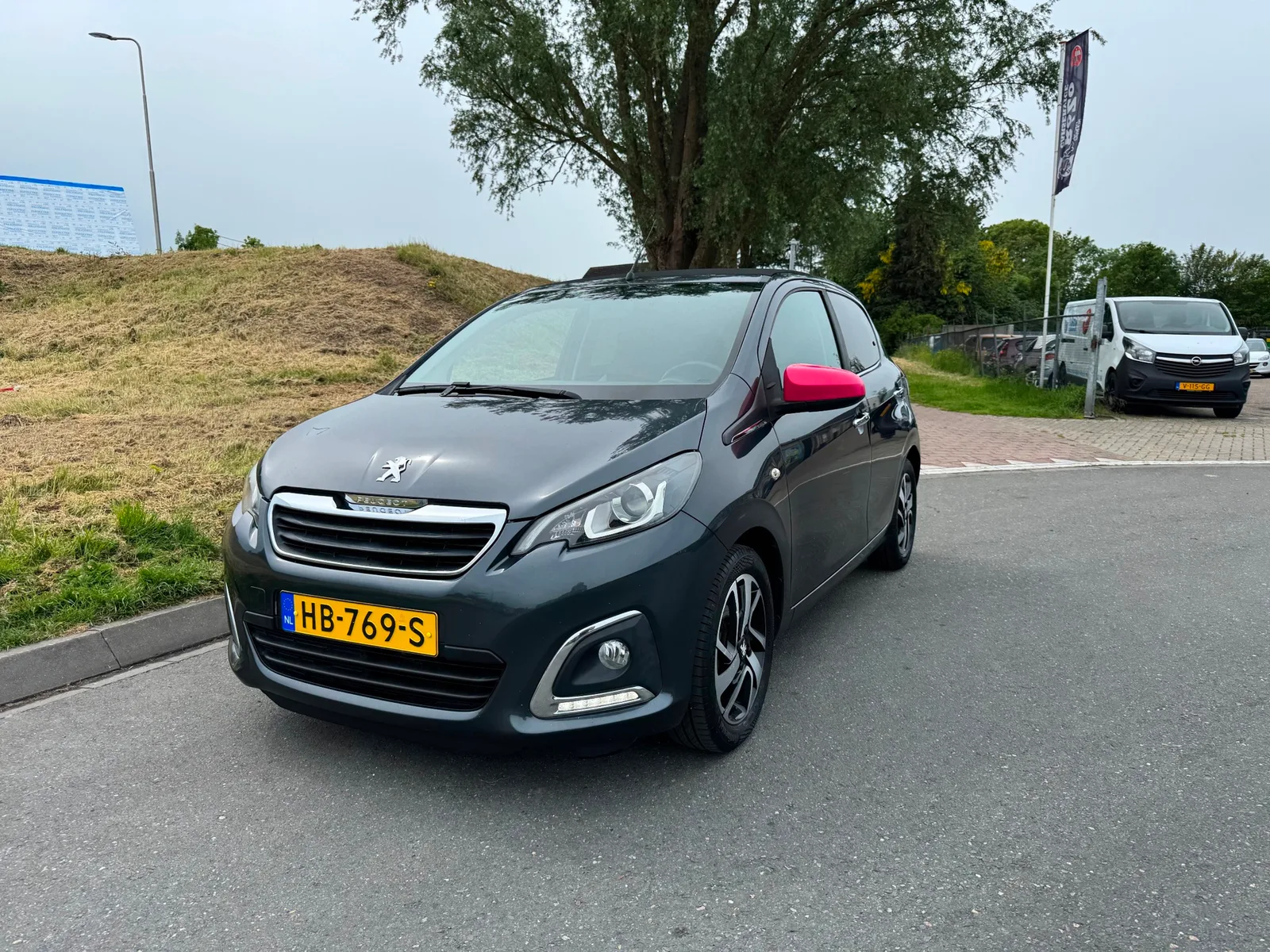 Peugeot 108 (2015) — foto 1