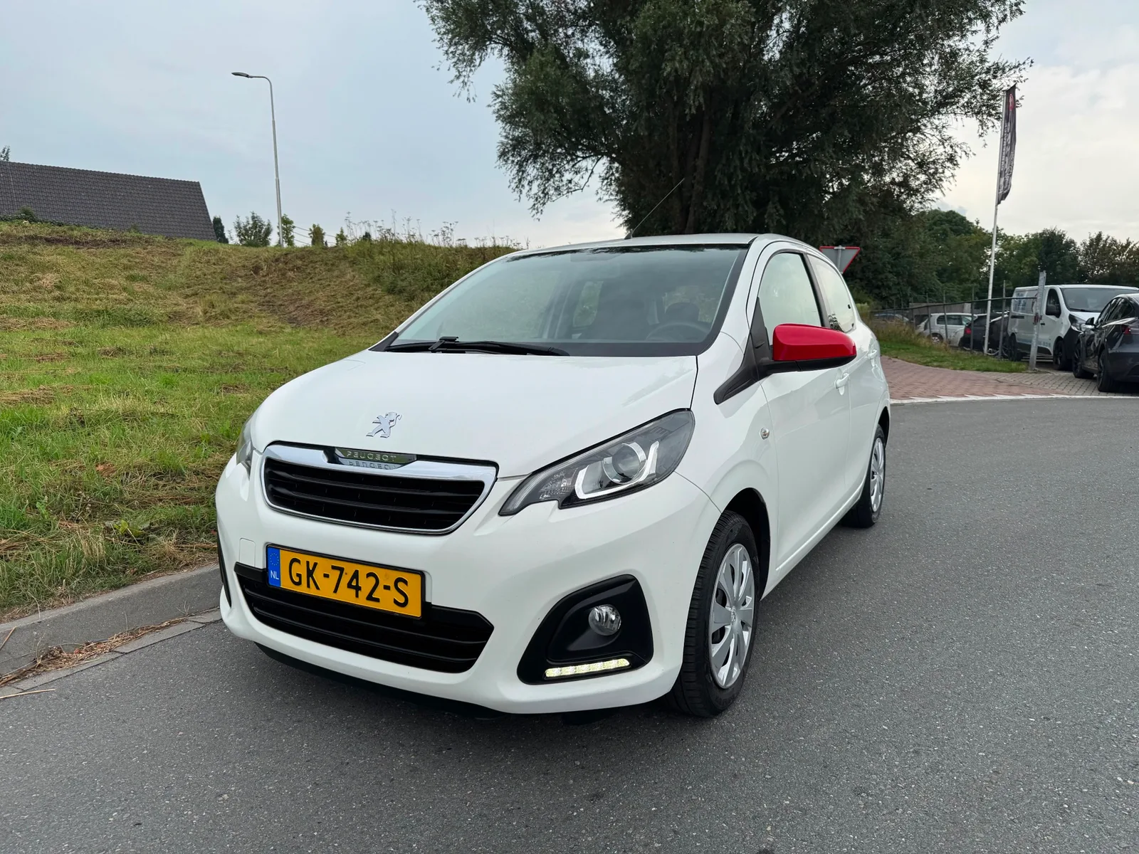Peugeot 108 (2015) — foto 1