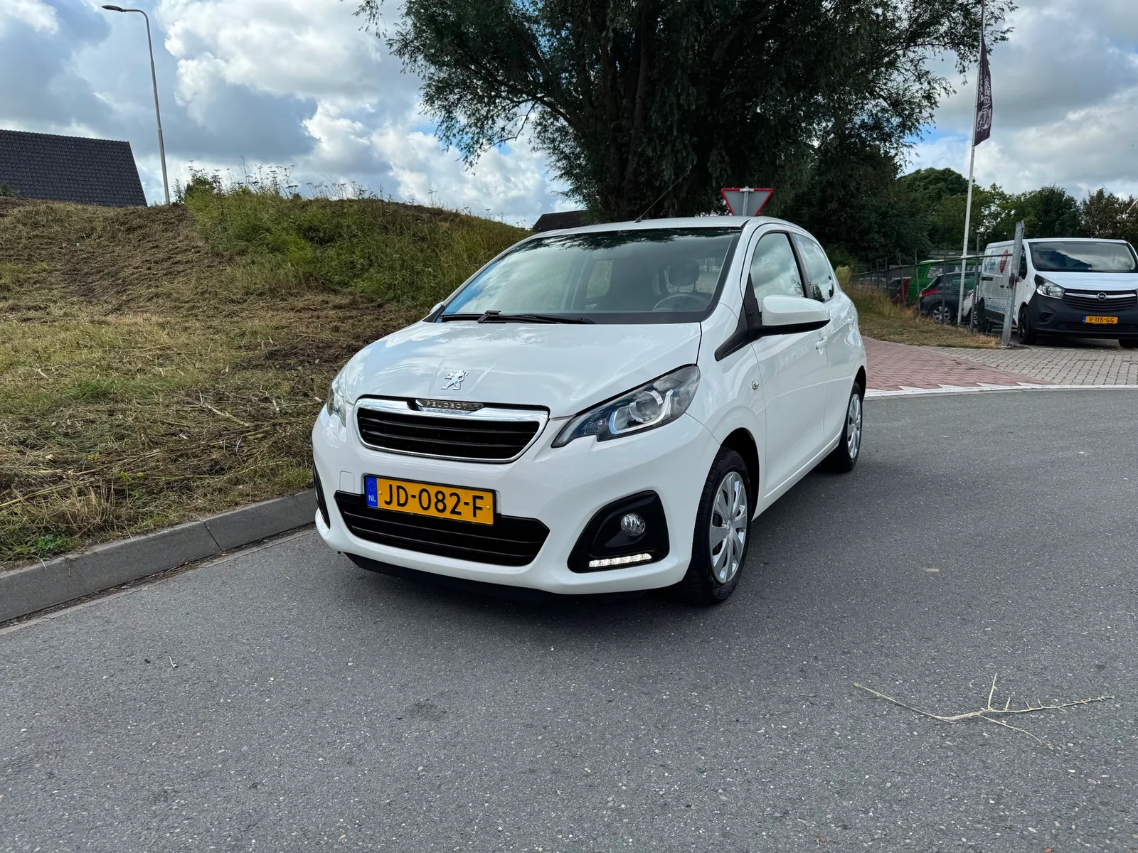 Peugeot 108 (2016) — foto 1