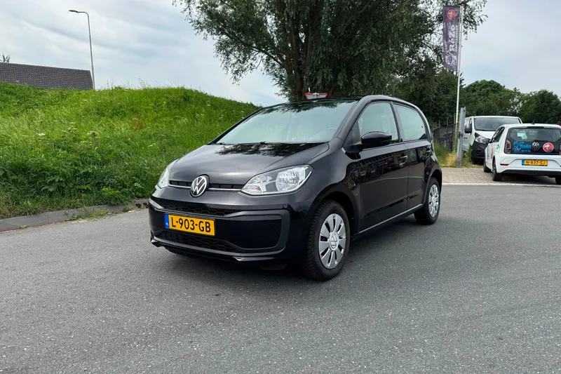Volkswagen Up! (2021)