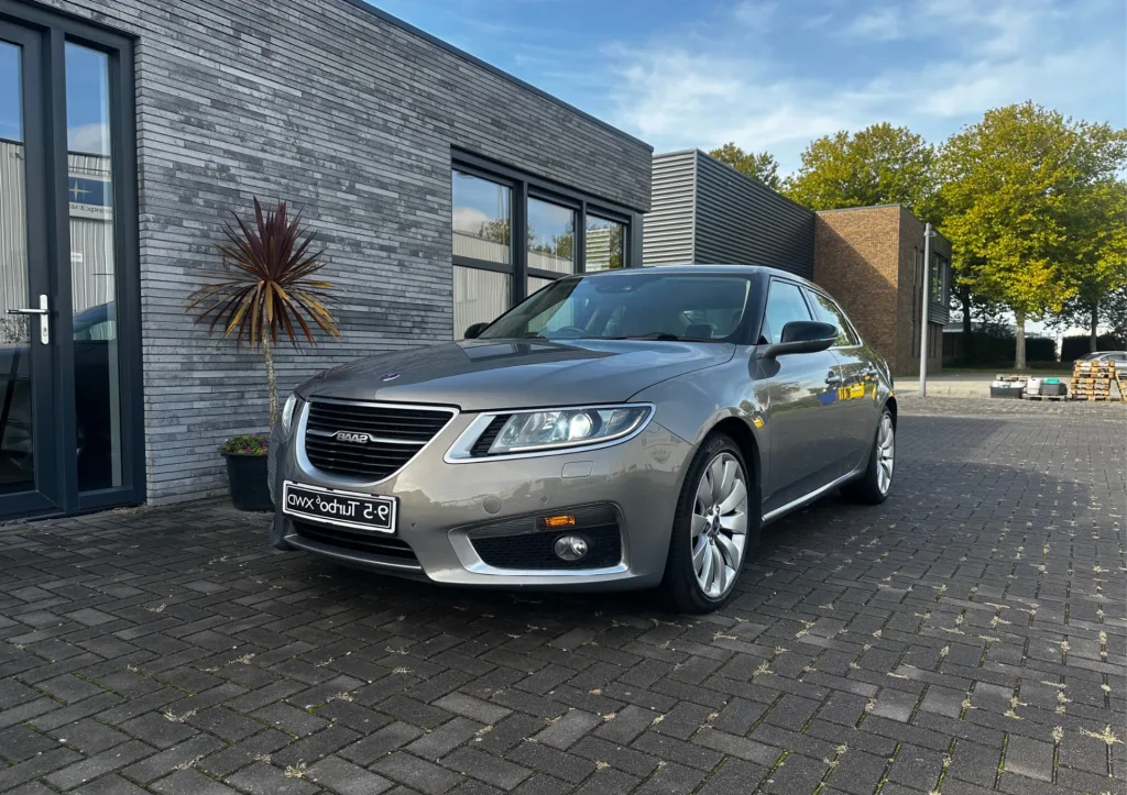 Saab 9-5 (2010) — foto 1