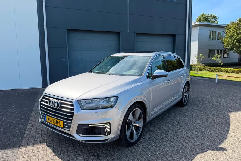 Audi Q7 (2016)