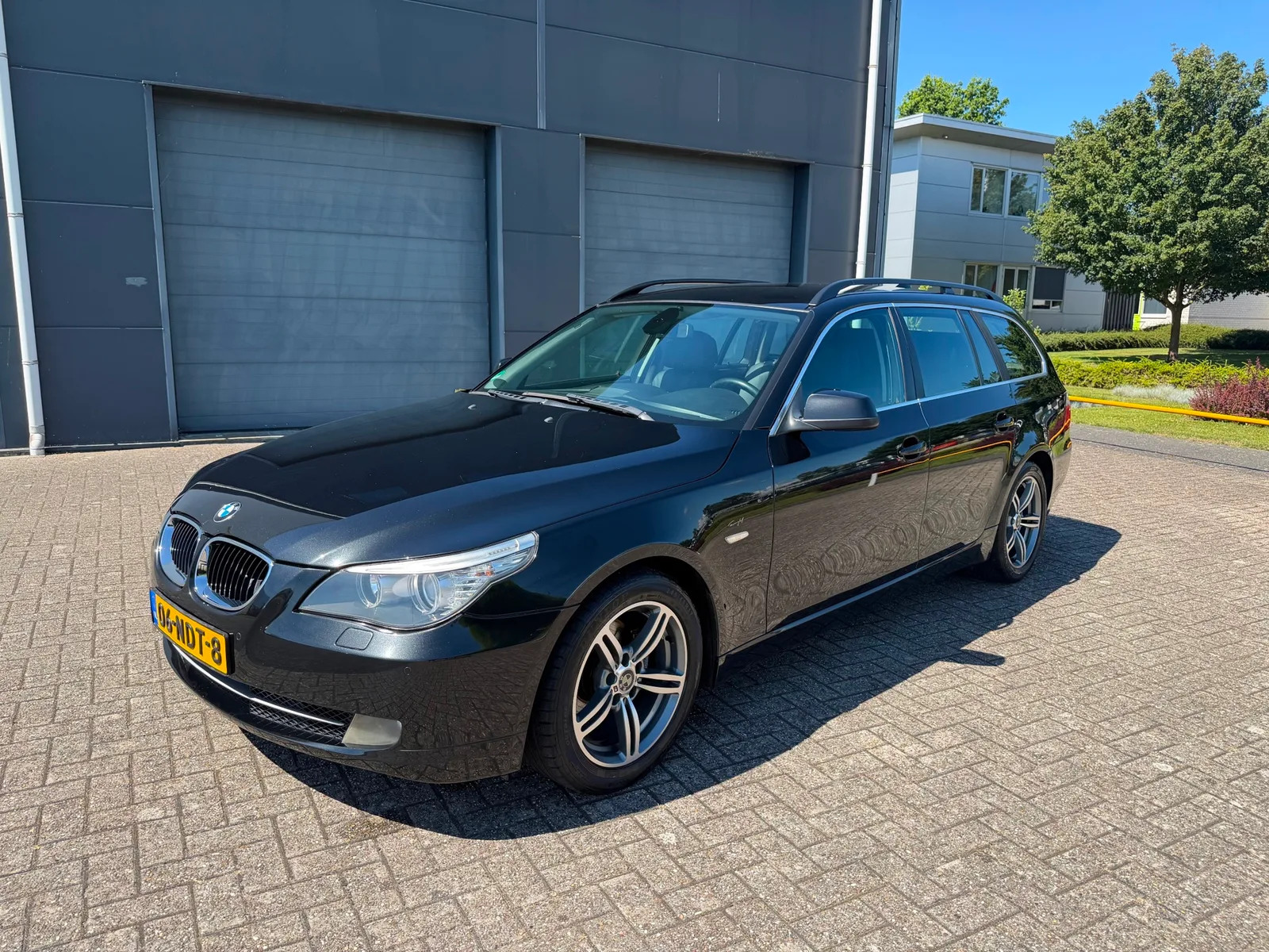 BMW 5-Serie (2010) — foto 1