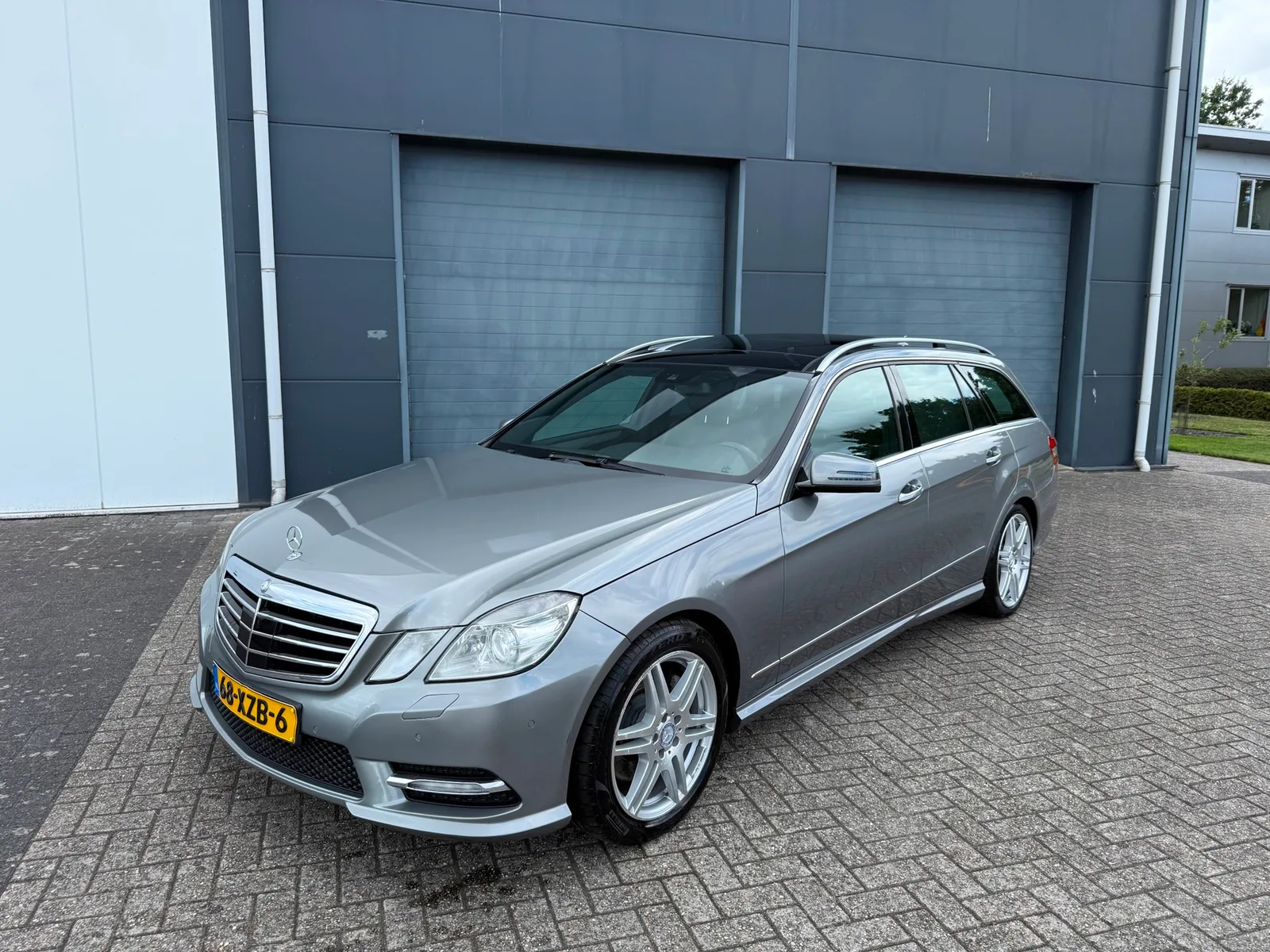 Mercedes-Benz E-Klasse (2012) — foto 1
