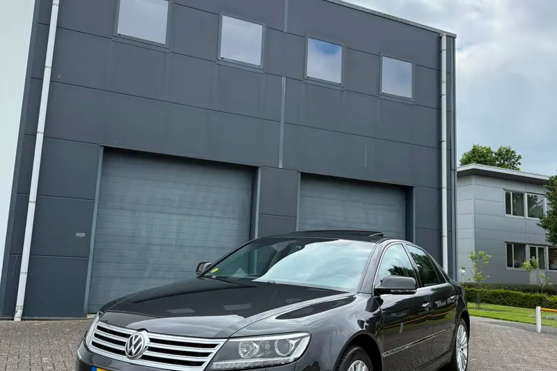 Volkswagen Phaeton (2014)