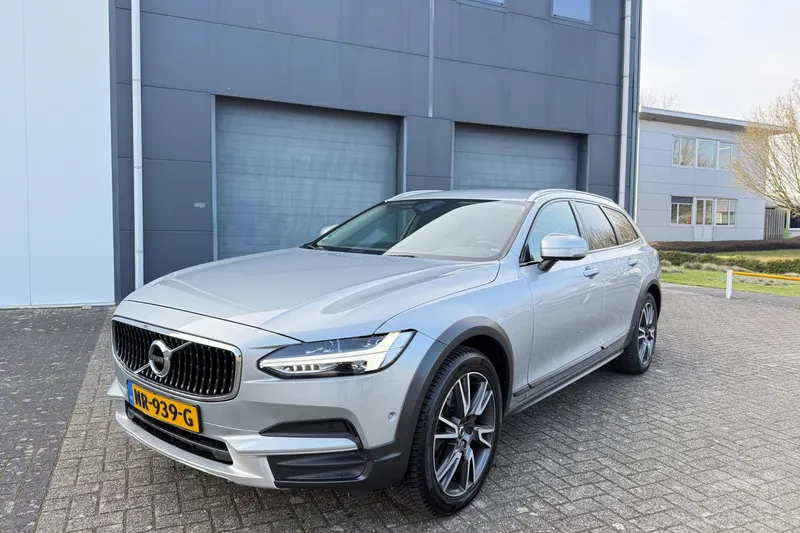 Volvo V90 (2017)