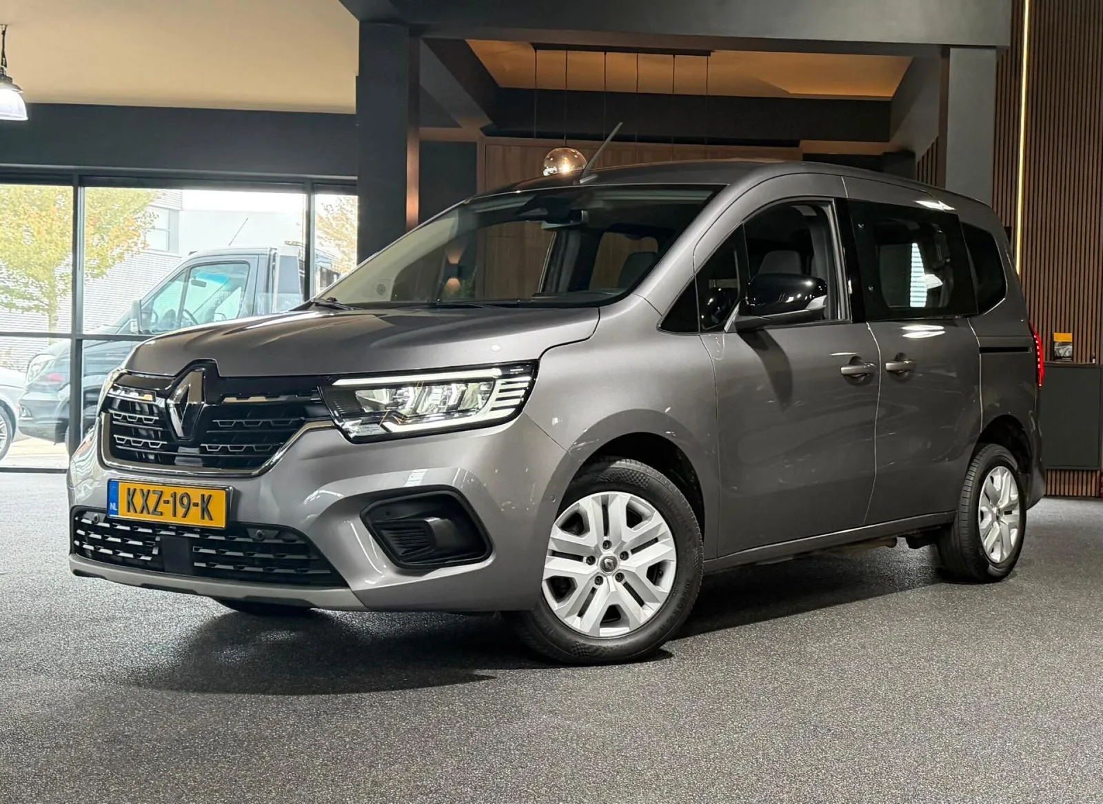 Renault Kangoo (2024) — foto 1