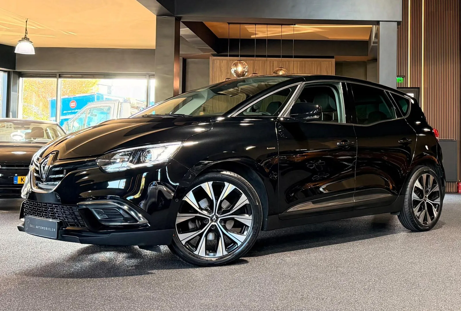 Renault Scénic (2022) — foto 1