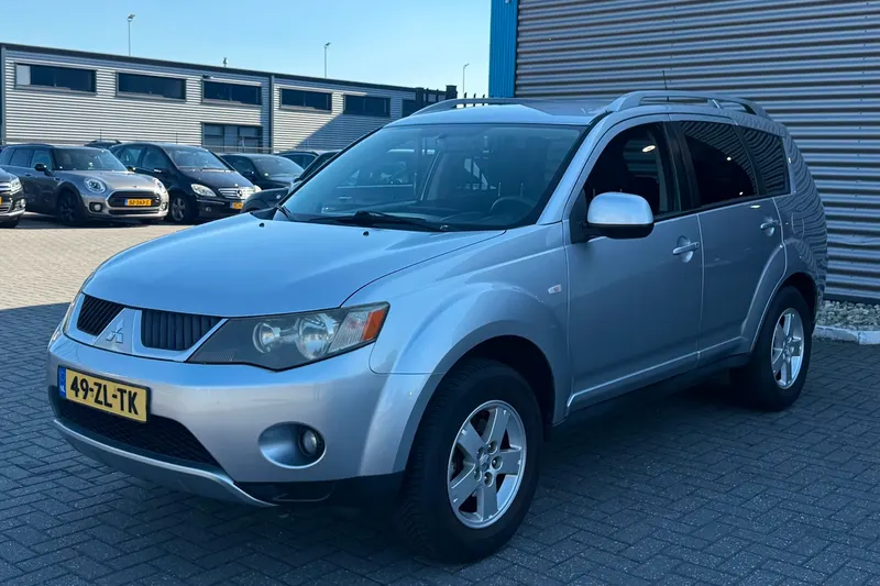 Mitsubishi Outlander (2008)