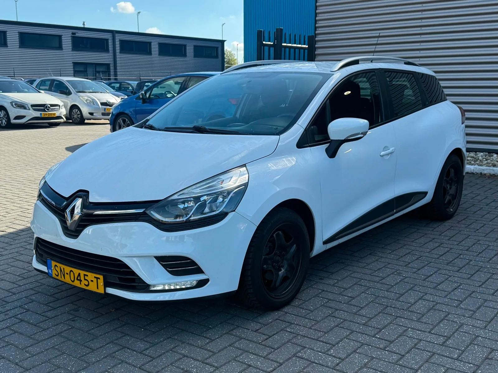 Renault Clio (2018) — foto 1