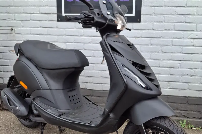 Piaggio Zip (2021)