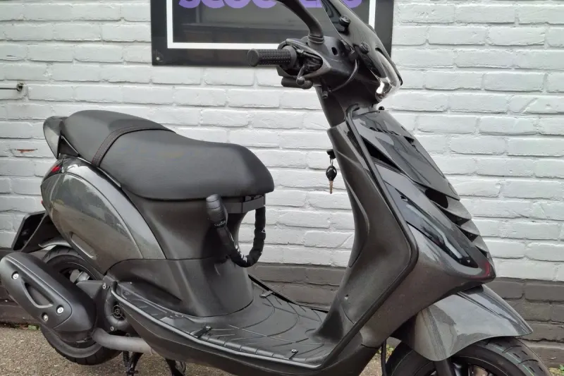 Piaggio Zip (2021)