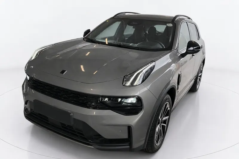 Lynk & Co 01 (2025)