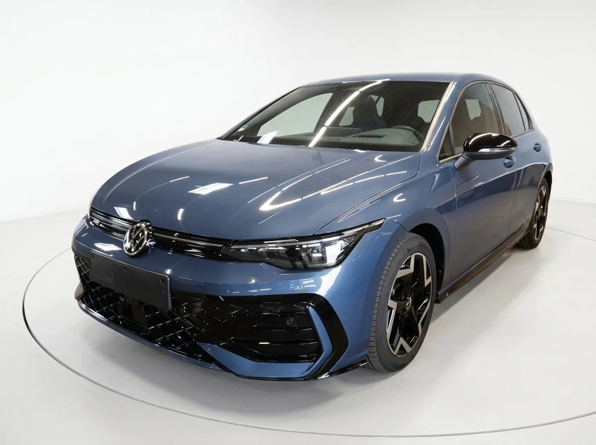 Volkswagen Golf (2025) — foto 1