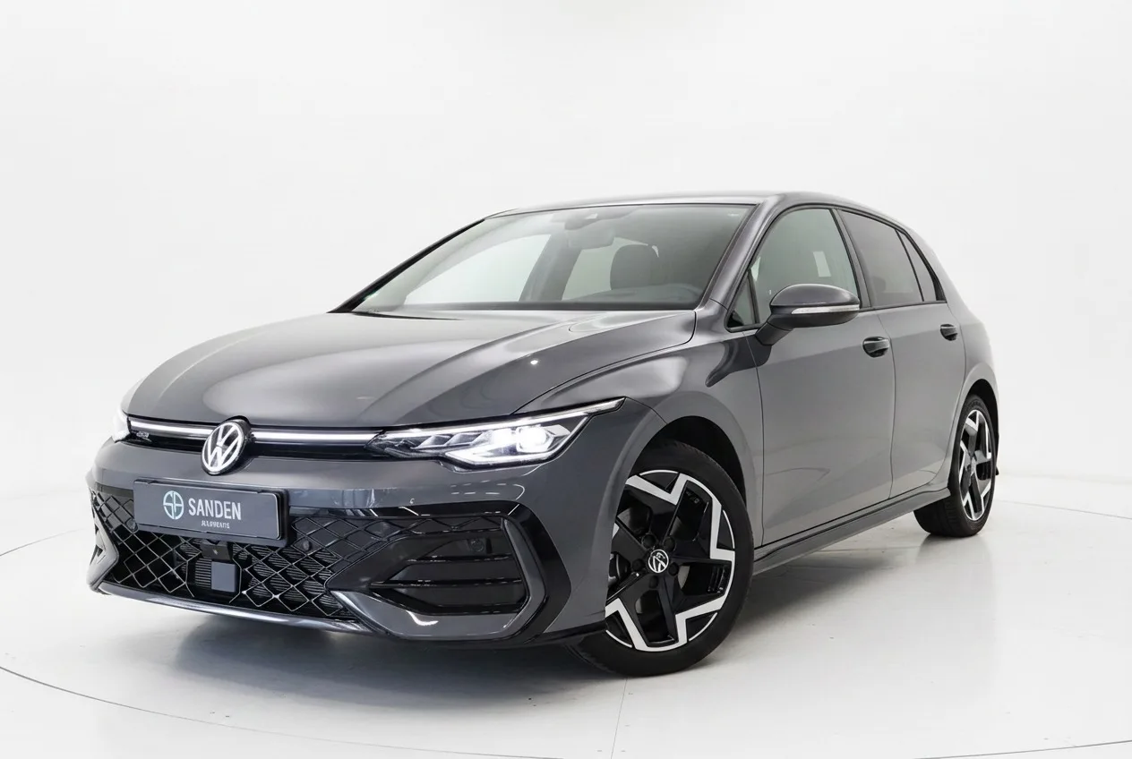 Volkswagen Golf (2025) — foto 1