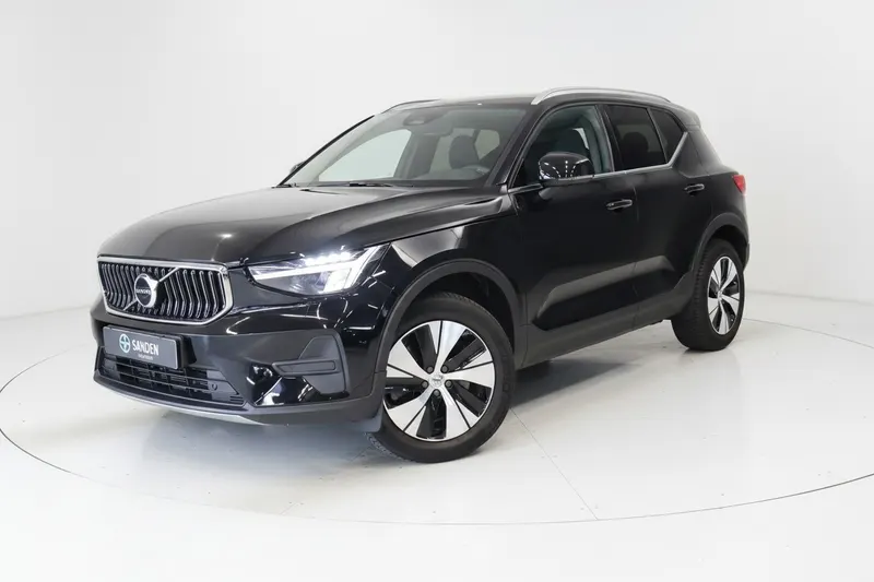 Volvo XC40 (2022)