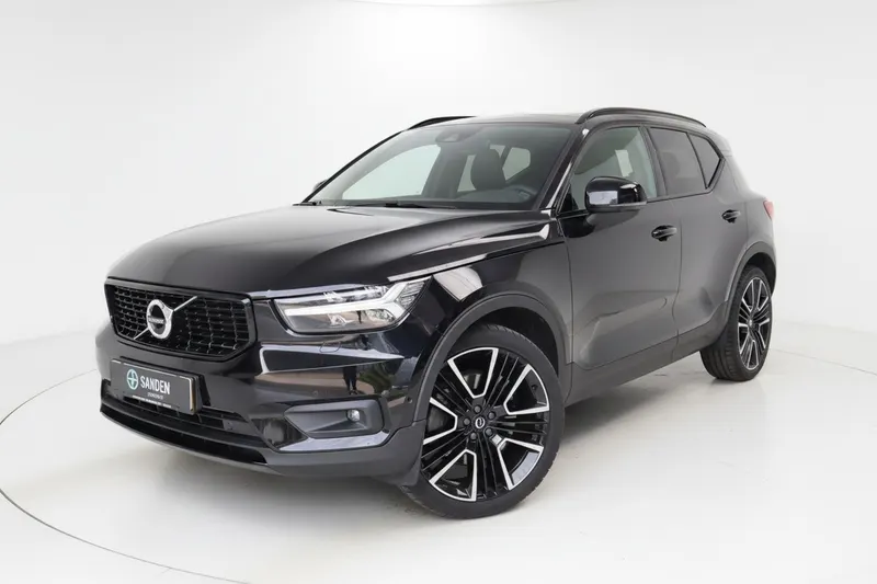 Volvo XC40 (2021)