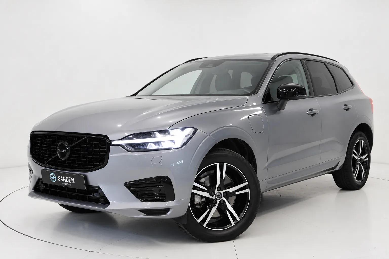 Volvo XC60 (2021) — foto 1