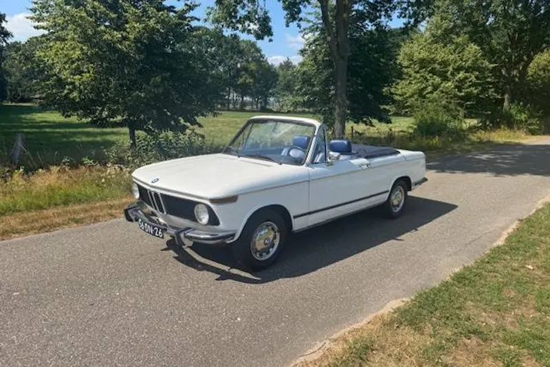 BMW 1602 (1974)